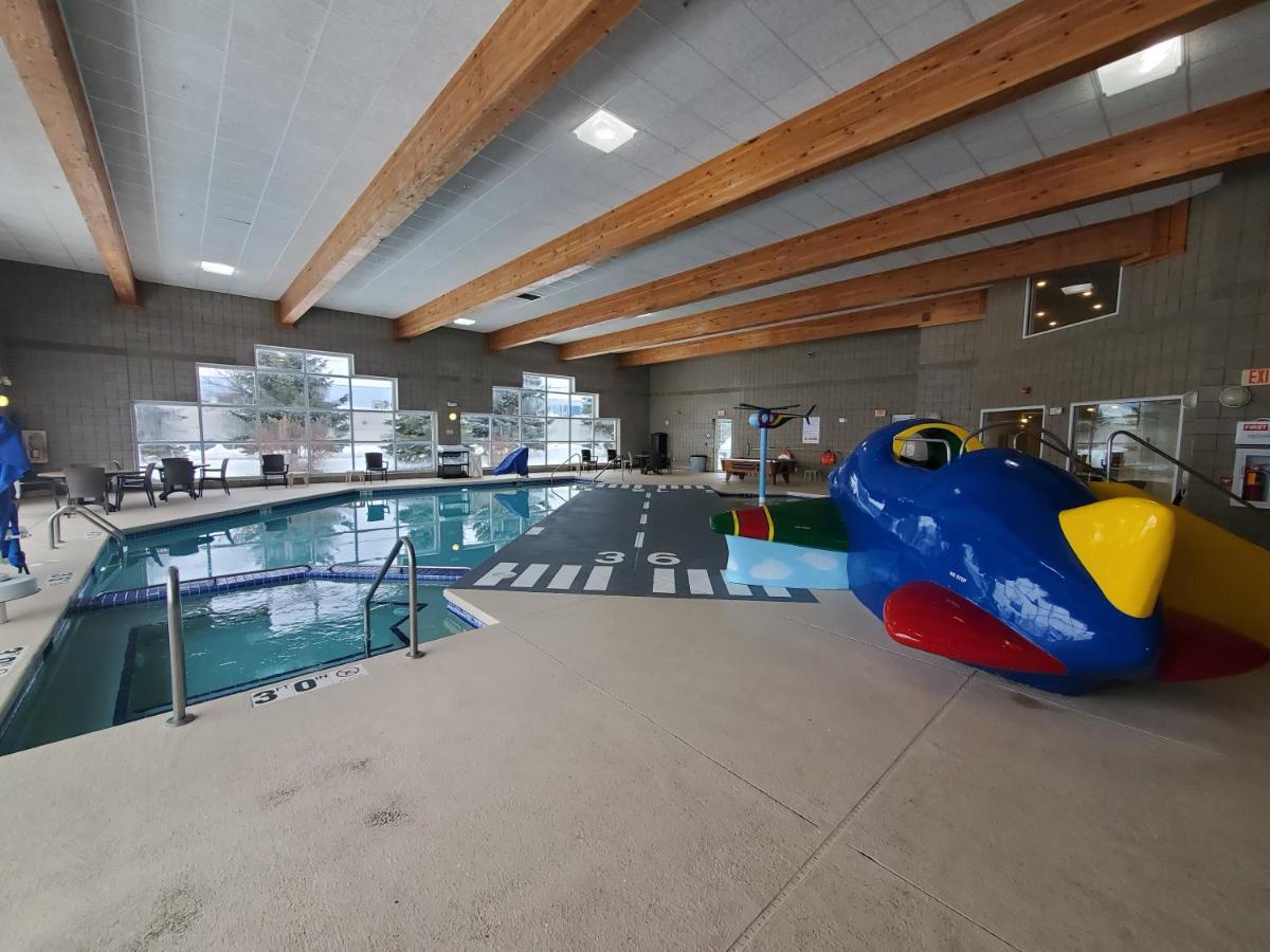Cobblestone Suites - Ошкош Экстерьер фото