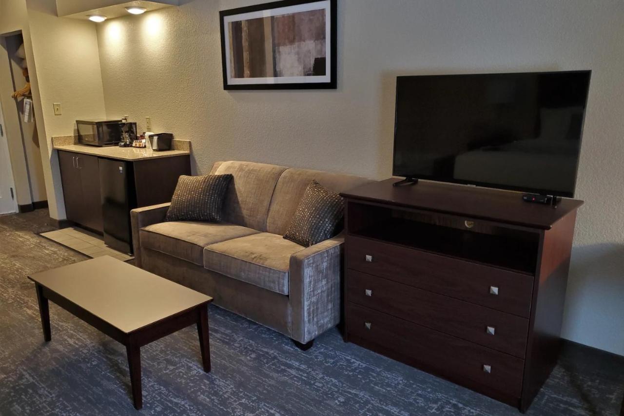 Cobblestone Suites - Ошкош Экстерьер фото