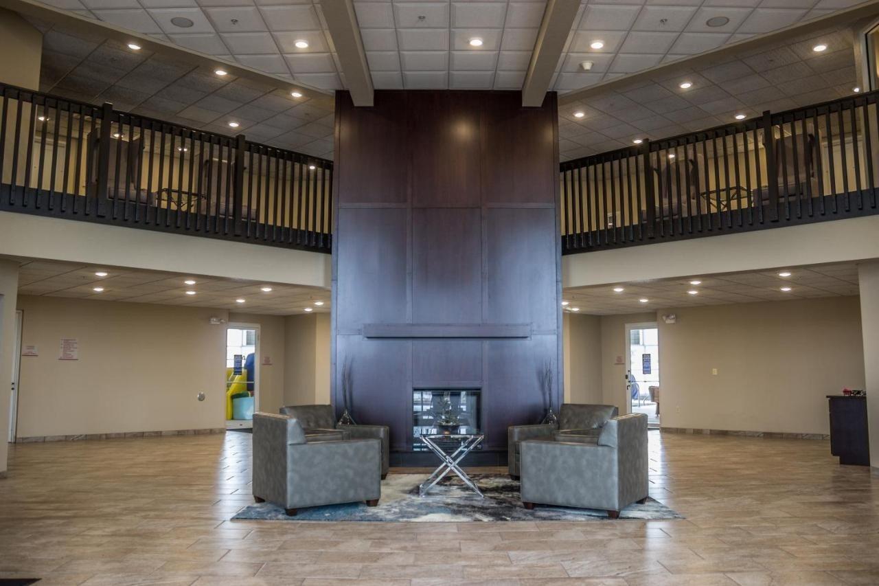 Cobblestone Suites - Ошкош Экстерьер фото